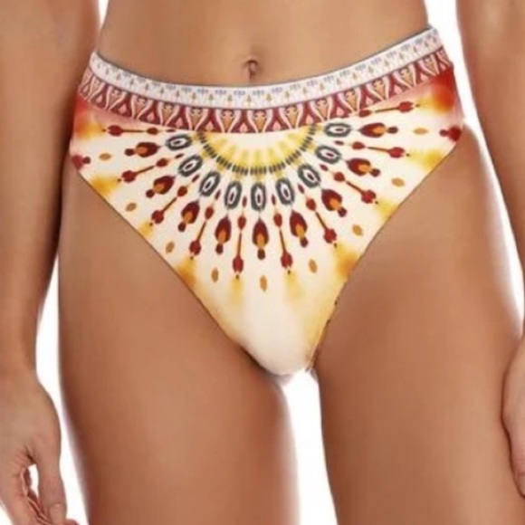 Agua Bendita Leva Penelope Bikini Bottom Reversible Size Medium M NEW - Picture 4 of 7